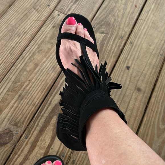 Aerosoles Suede Fringe “Lowdown” Sandal - Picture 6 of 8